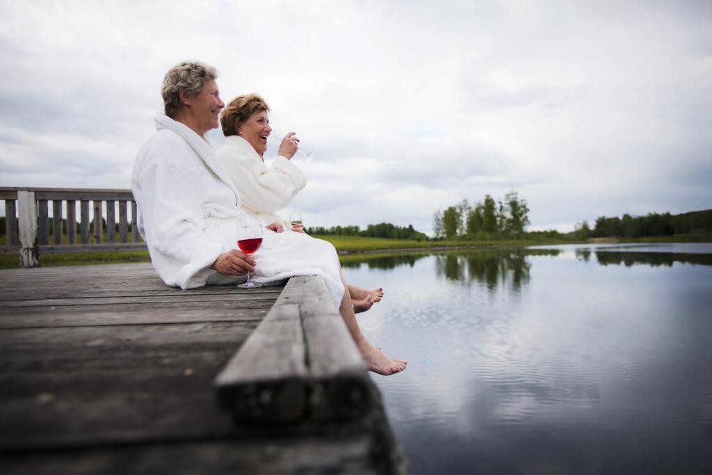 Ulvsby Herrgard Sunne Bagian luar foto